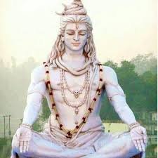 महाशिवरात्रि वह दिन है जब शिव लिंग की नक्काशी की गई थी